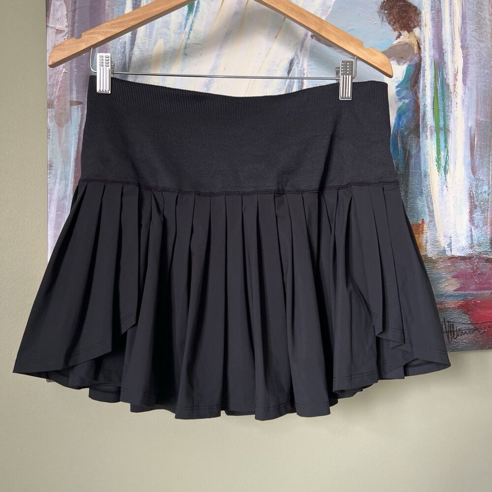 Wilson Women's Midtown Tennis Skirt Size XL Black EUC
